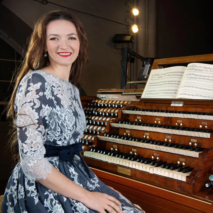 Елена Привалова (орган)